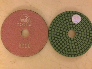 Алмазные гибкие диски D-100 №3000 для гранита ― Памятники в Новосибирске из натурального гранита Shanxi black (Шанcи Блэк) Компания Ритуал - Сибирь